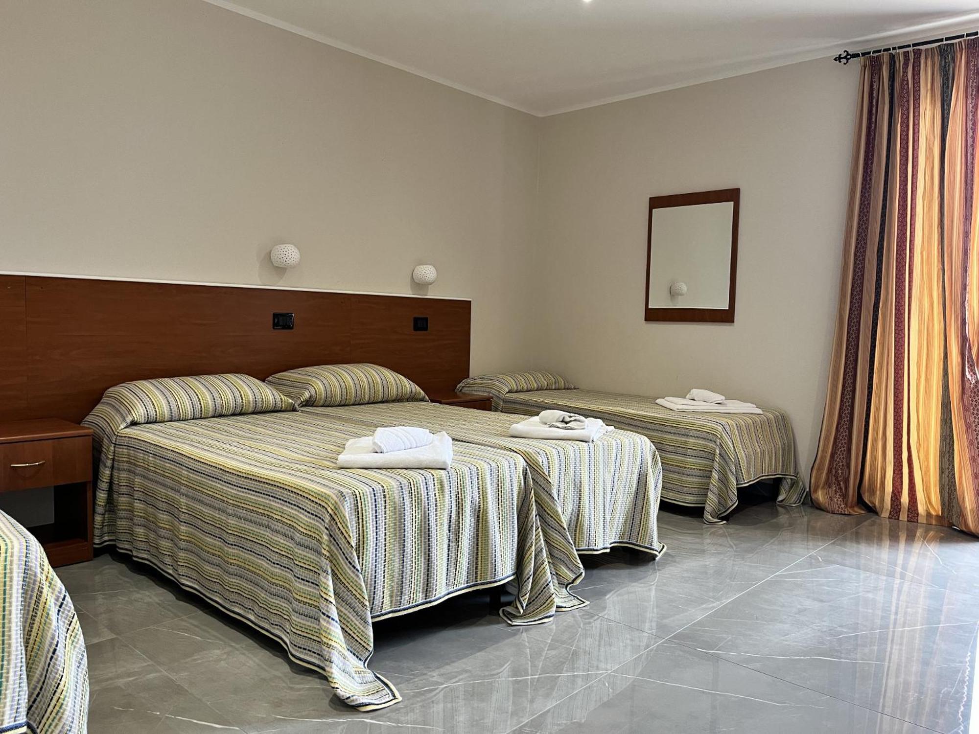 Park Hotel Casa Francesi Camera foto